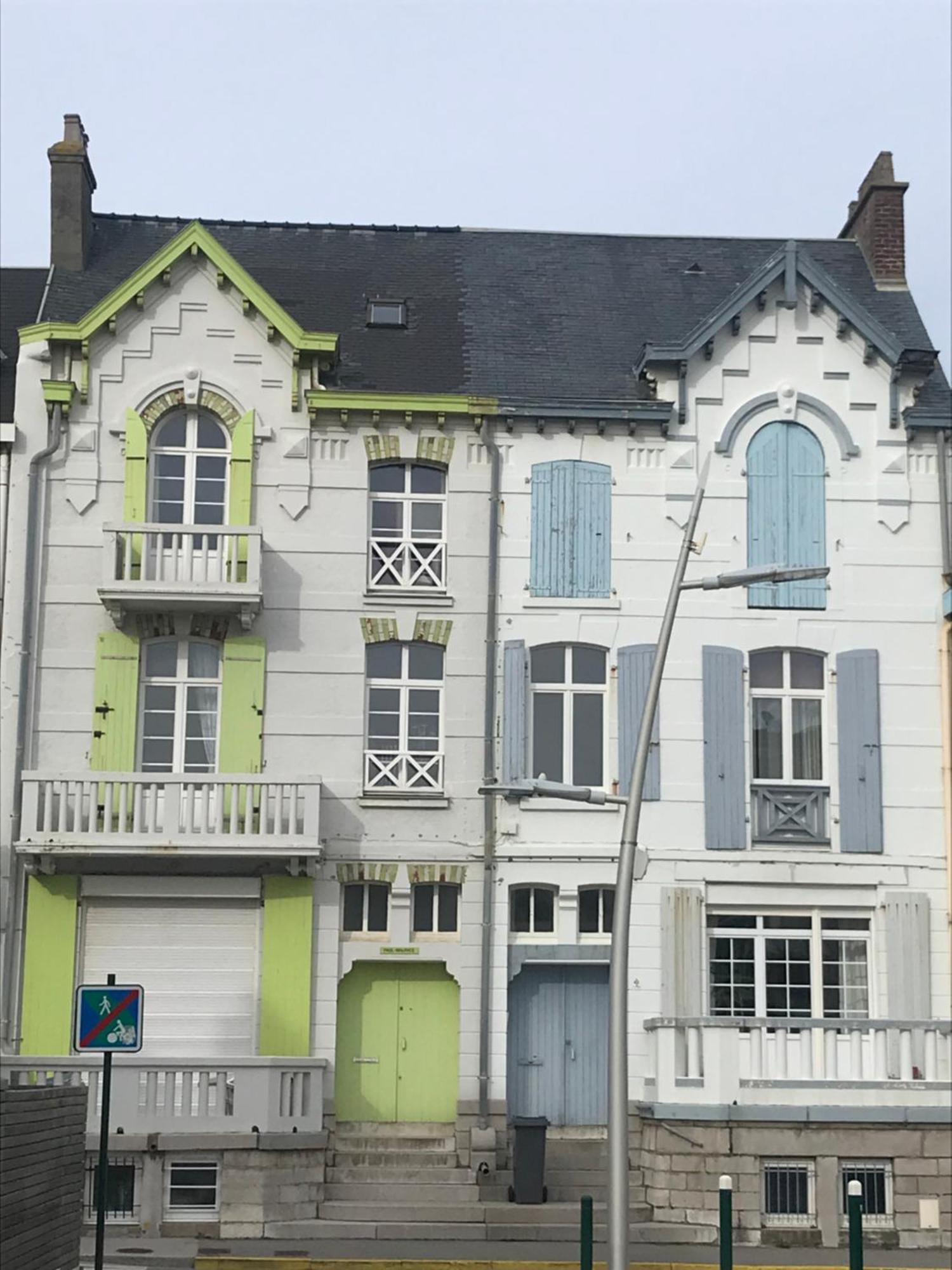 Une Jolie Vue - Appt 2 Pieces Vue Mer Balcon Sud Wimereux Exterior foto